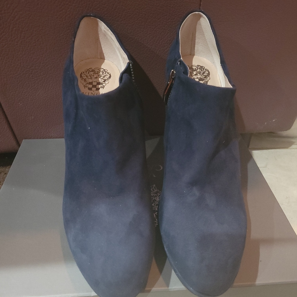Vince Camuto  booties